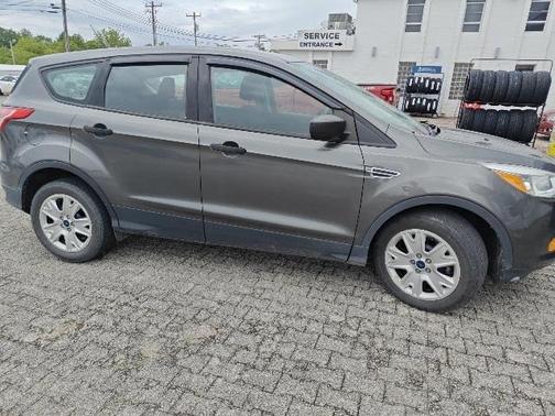 2016 Ford Escape S