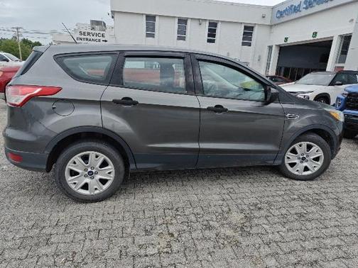 2016 Ford Escape S