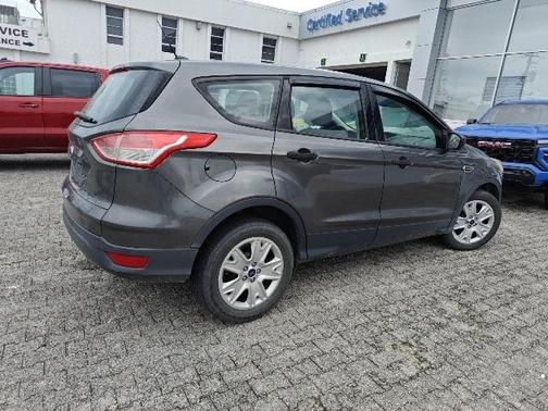 2016 Ford Escape S