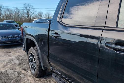 Onyx Black 2023 GMC Sierra 1500 AT4