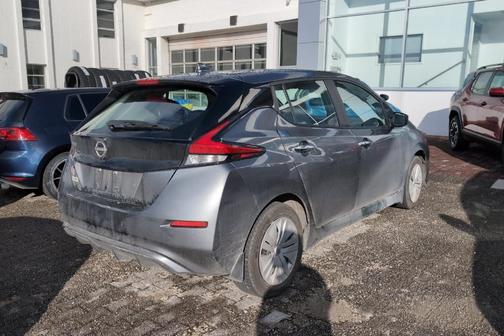 2023 Nissan Leaf S