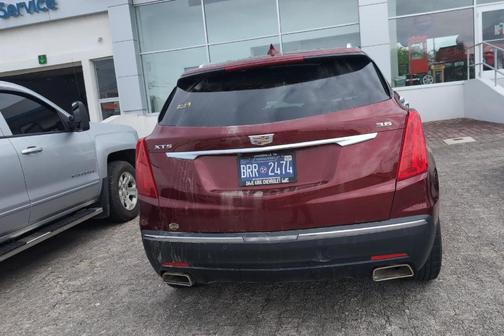 Red 2017 Cadillac XT5 Luxury