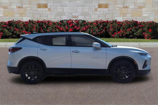 Silver Ice Metallic 2019 Chevrolet Blazer 2LT