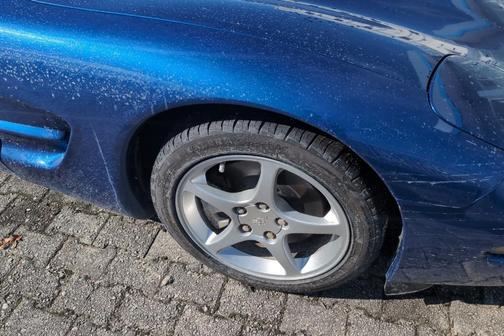 2003 Chevrolet Corvette Base