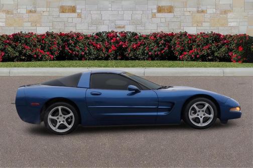 2003 Chevrolet Corvette Base