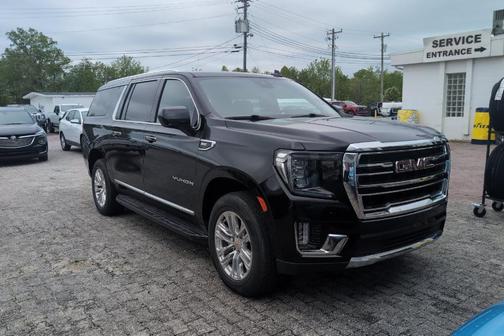 Onyx Black 2024 GMC Yukon XL SLT