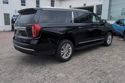 Onyx Black 2024 GMC Yukon XL SLT