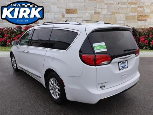 2020 Chrysler Pacifica Touring-L