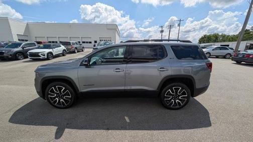 2021 GMC Acadia SLT