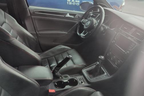 2016 Volkswagen Golf GTI Autobahn w/ Performance 4-Door