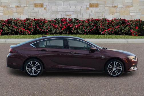 2018 Buick Regal Sportback Preferred II