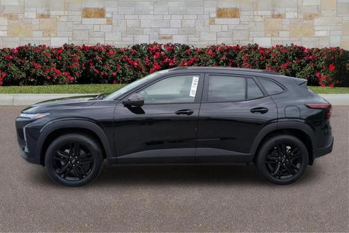 Black Metallic 2026 Chevrolet Trax ACTIV