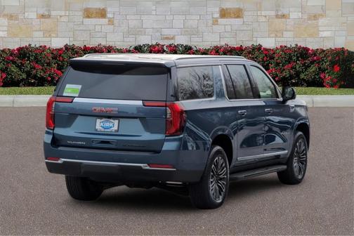 Metallic 2026 GMC Yukon XL Elevation