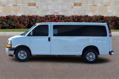 Summit White 2017 Chevrolet Express 2500 LT