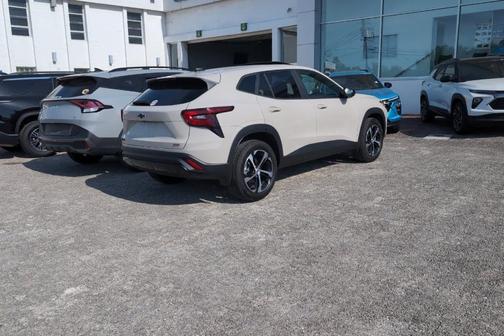 White 2026 Chevrolet Trax 1RS