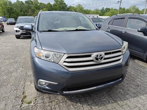 2012 Toyota Highlander SE