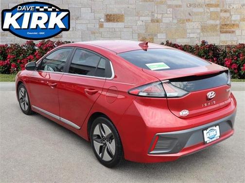 2022 Hyundai IONIQ Hybrid SEL