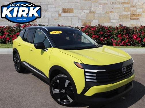 2025 Nissan Kicks SR