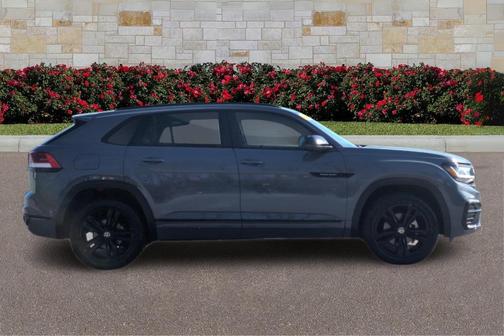 2023 Volkswagen Atlas Cross Sport 2.0T SEL R-Line Black