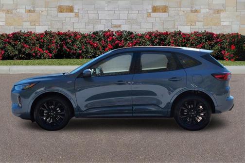 2023 Ford Escape ST-Line Elite