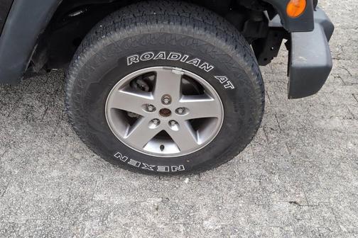 Black Clearcoat 2012 Jeep Wrangler Rubicon