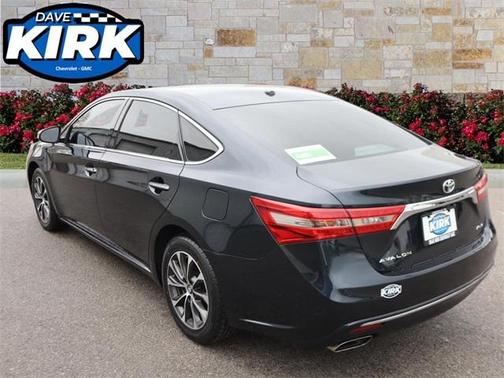 2018 Toyota Avalon XLE