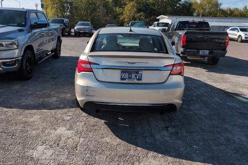 2014 Chrysler 200 Limited
