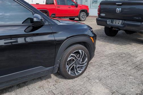 Black Metallic 2025 Chevrolet Trailblazer RS