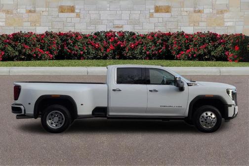 Summit White 2026 GMC Sierra 3500 Denali