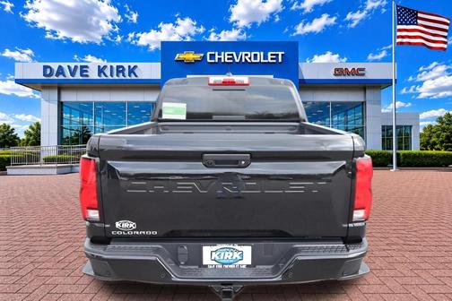 Black 2025 Chevrolet Colorado LT