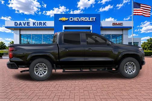 Black 2025 Chevrolet Colorado LT