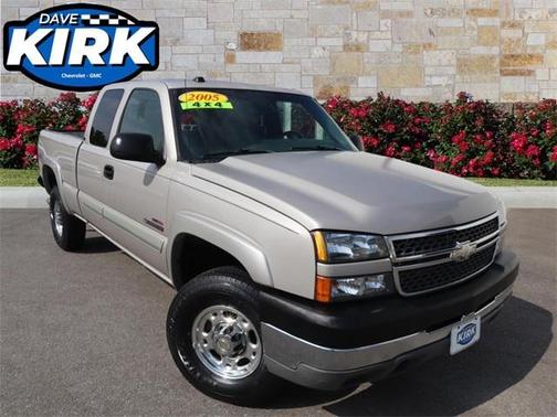 2005 Chevrolet Silverado 2500 LT H/D Extended Cab