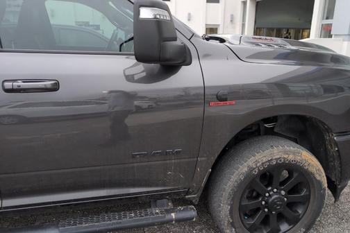 Crystal Metallic 2024 RAM 2500 Laramie