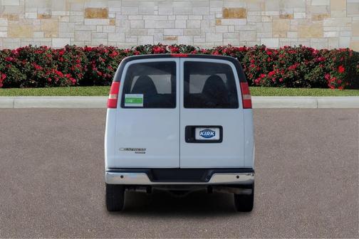 Summit White 2014 Chevrolet Express 2500 LT