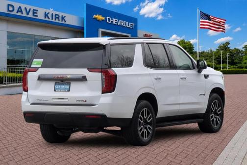 Summit White 2024 GMC Yukon AT4