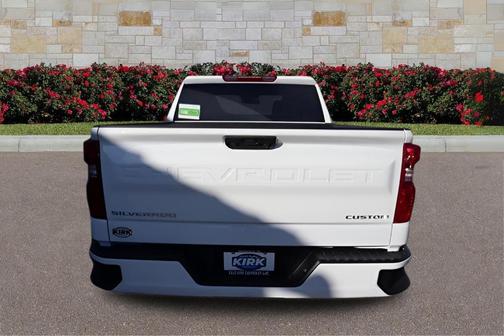 2025 Chevrolet Silverado 1500 Custom