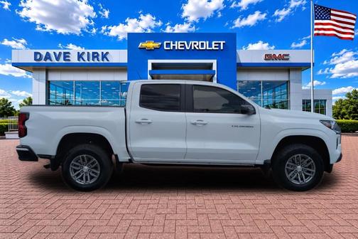 Summit White 2024 Chevrolet Colorado LT