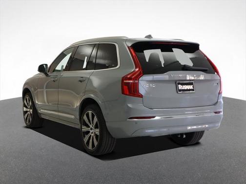 2025 Volvo XC90 B6 Plus 7-Seater