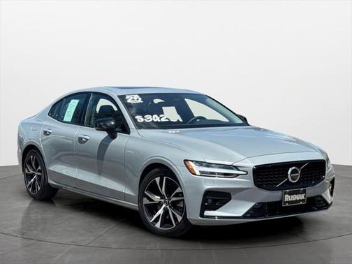 2025 Volvo S60 B5 Core