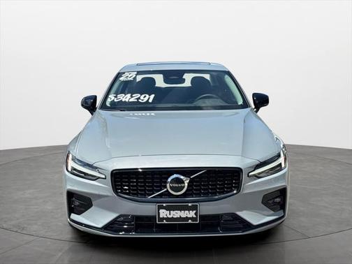 2025 Volvo S60 B5 Core