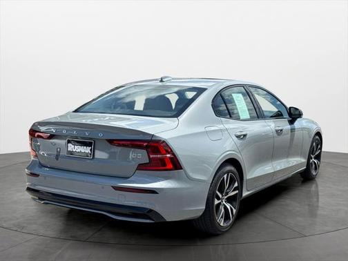 2025 Volvo S60 B5 Core