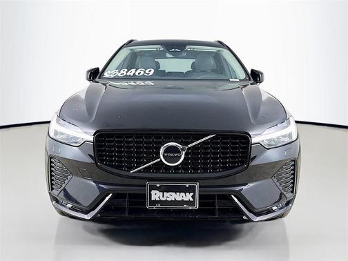 2025 Volvo XC60 B5 Core