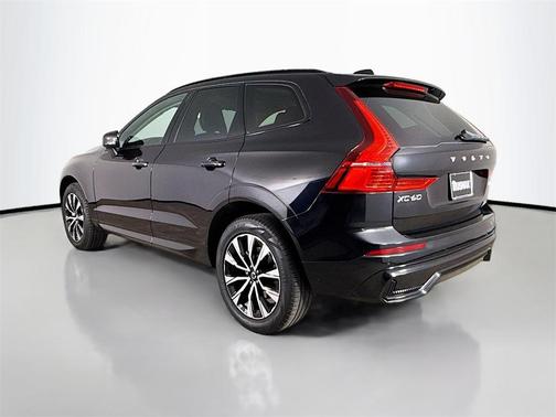 2025 Volvo XC60 B5 Core