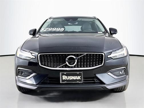 2020 Volvo V60 Cross Country T5