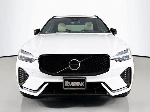 2026 Volvo XC60 B5 Core