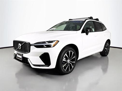 2025 Volvo XC60 B5 Plus