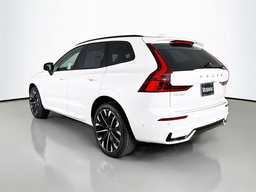 2026 Volvo XC60 B5 Ultra