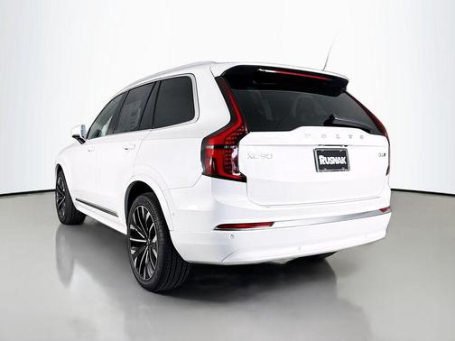 2026 Volvo XC90 B6 Plus 7-Seater