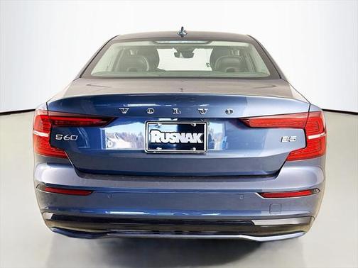 2025 Volvo S60 B5 Core