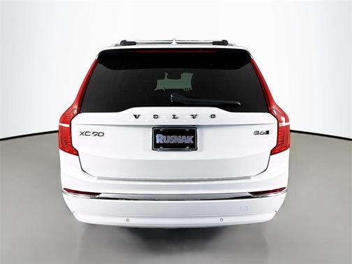 2023 Volvo XC90 B6 Plus 7-Seater